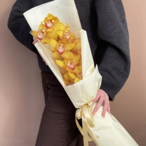 Букет из желтой орхидеи в Реутове