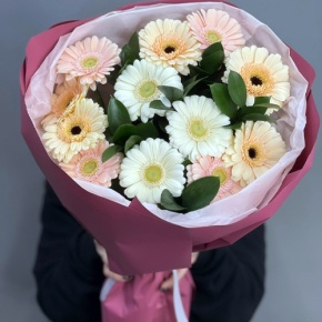 Букет из 13 белых гербер микс в Реутове