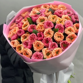 Букет "Лав ю" из 51 пионовидной розы Риджентс парк (60 см) в Реутове