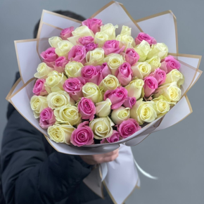Букет из 51 розы микс  (40 см) в Реутове