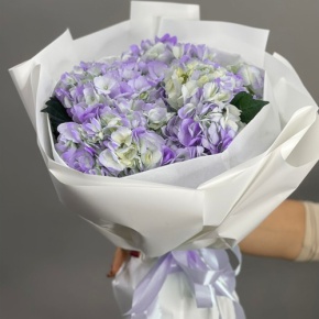 Букет из 5 фиолетовых гортензий в Реутове