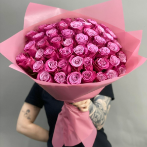 Букет из 51 розы Космик (60 см) в Реутове