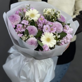 Букет "Мечты сбываются" из хризантем Момоко, ароматных маттиол, хамелациума и гербер в Реутове