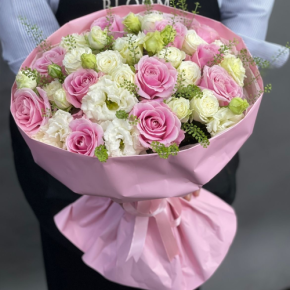 Букет "Нежное признание" из роз и эустом в Реутове