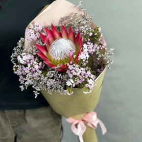 Букет из хамелациума, лимонниума и протеи в Реутове