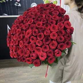 Букет 101 красная роза (70 см) в Реутове
