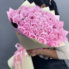 Букет из 51 пастельной розы Аваланж (60 см) в Реутове