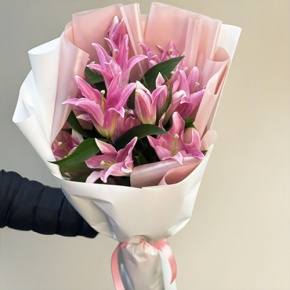 Монобукет из 9 ароматных розовых лилий в Реутове