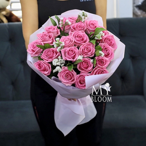 Букет из 21 розовой розы Аква (50 см) в Реутове