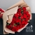 Букет 15 кустовых красных роз в Реутове