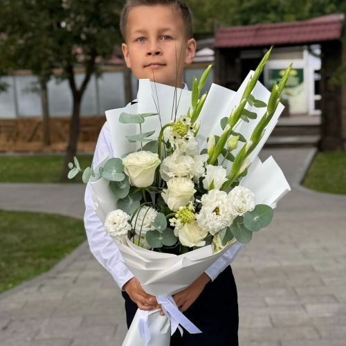 Букет на 1 сентября с гладиолусами, розами, эустомой и орнитогалумом в Реутове